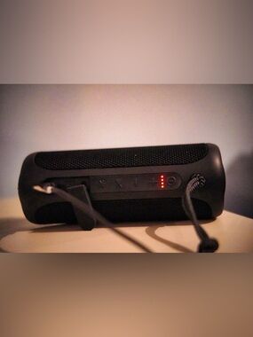 SOWO Surgeboom 2 Wireless Bluetooth Speaker - IP67 Waterproof - Black